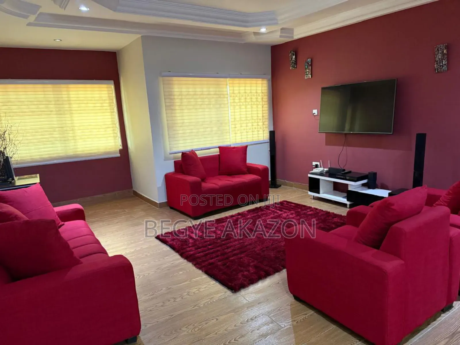 8bdrm House in Begye, Weija for sale