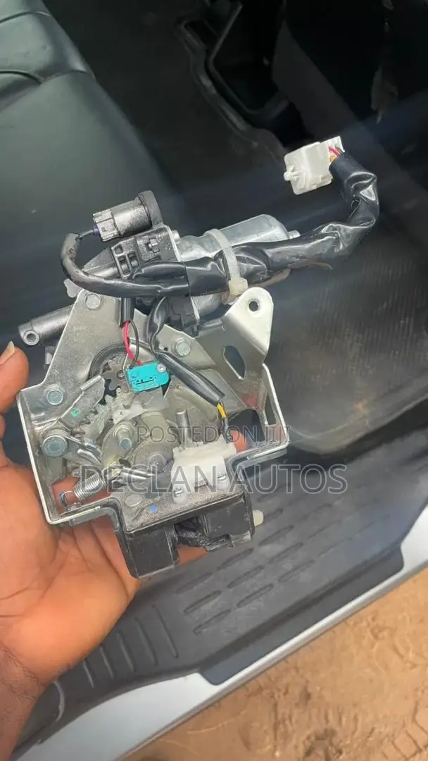 Highlander 2017 Boot Lock
