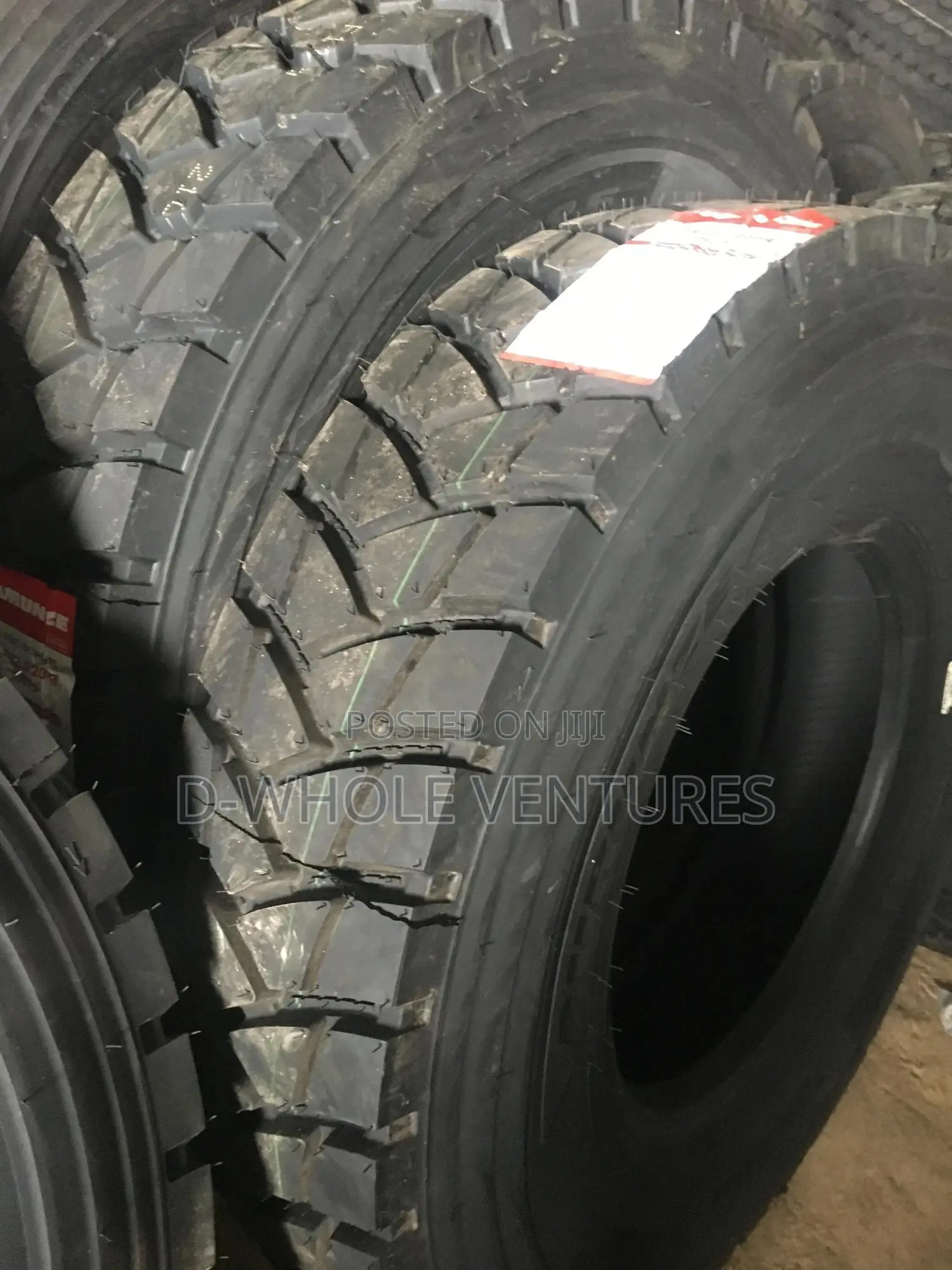 Quality Tyres 13r22.5