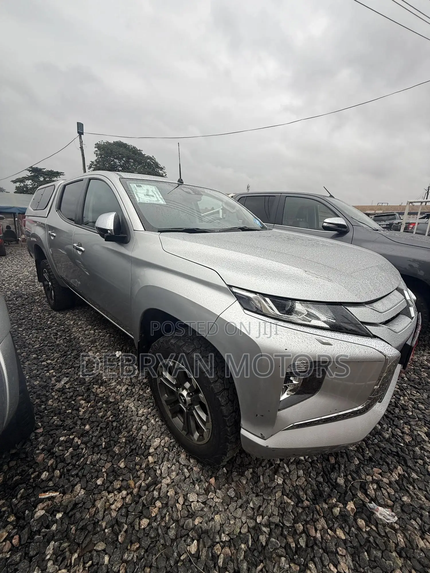 Mitsubishi L200 Double Cab 2.4 181hp 4WD 2020 Silver