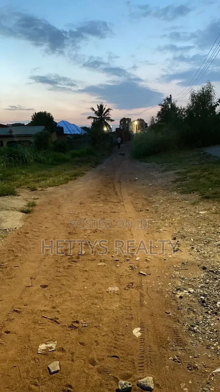 20bdrm Apartment in Kumasi Metropolitan for sale