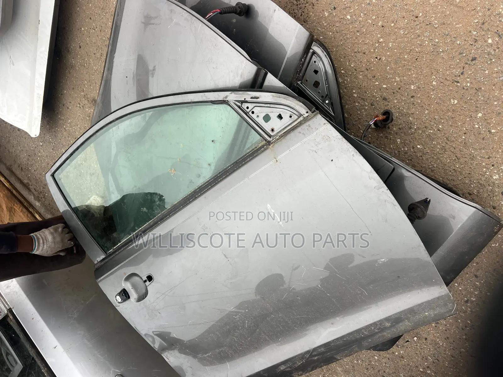 Pontiac Vibe 09-12 Doors Set