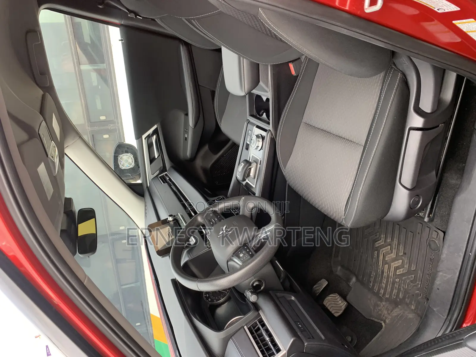 Mitsubishi Outlander 2024 Red