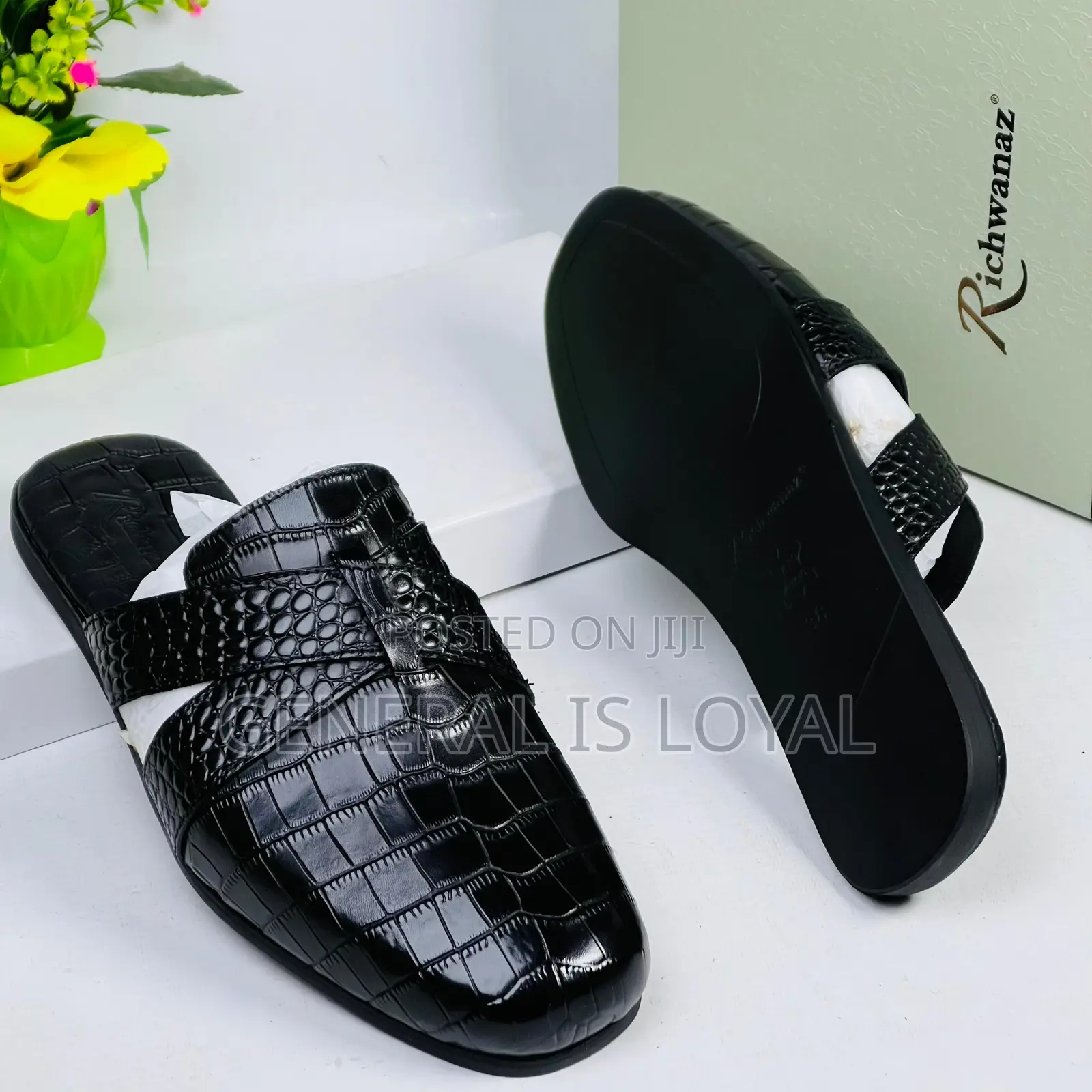 Richwanz Halfshoe