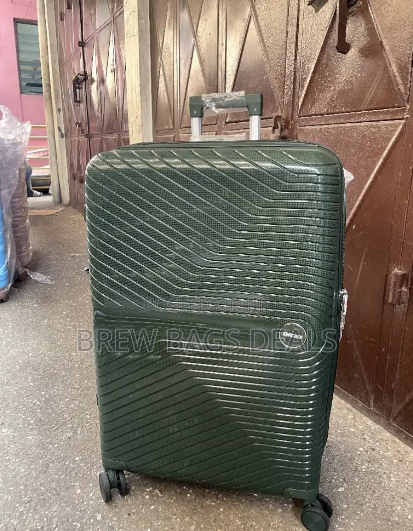 Concord Single Large Size Unbreakable Traveling Bag.