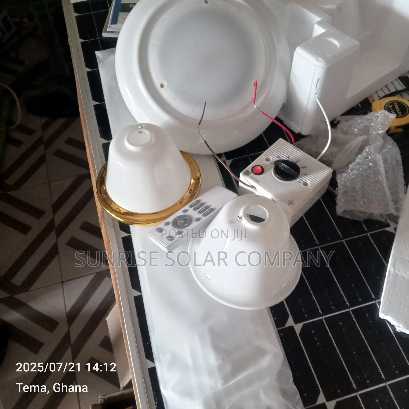 Solar Dc Ceiling Fan With Light