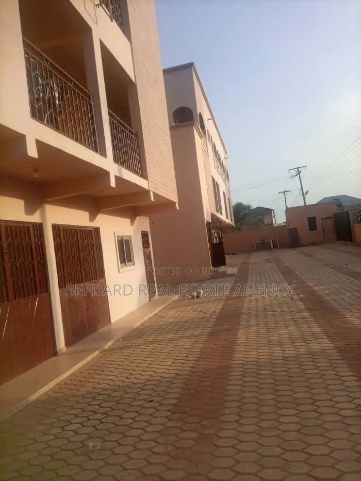 20bdrm Apartment in Amasaman for sale