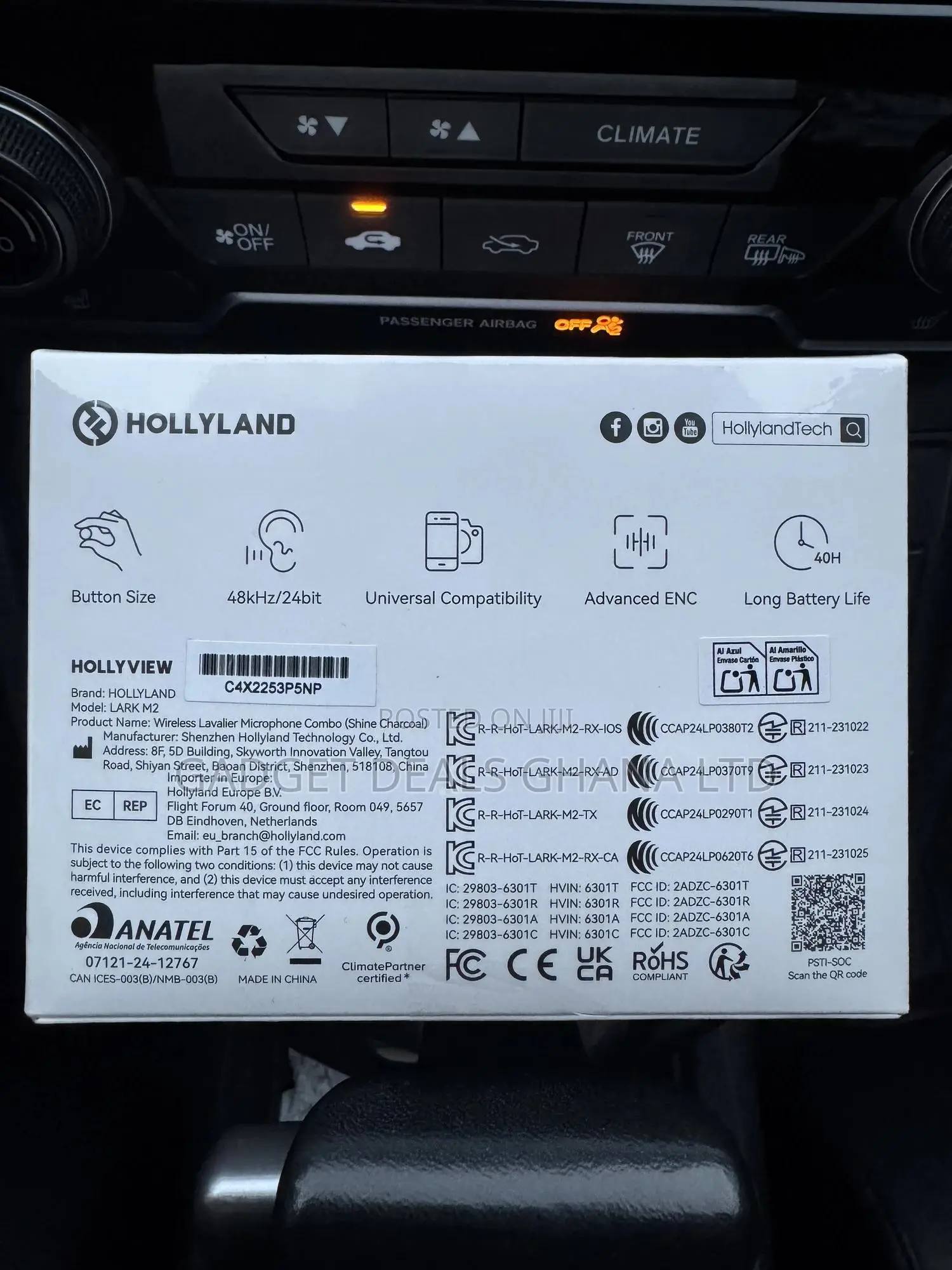 Hollyland Lark M2 Wireless Lavalier Microphone Combo