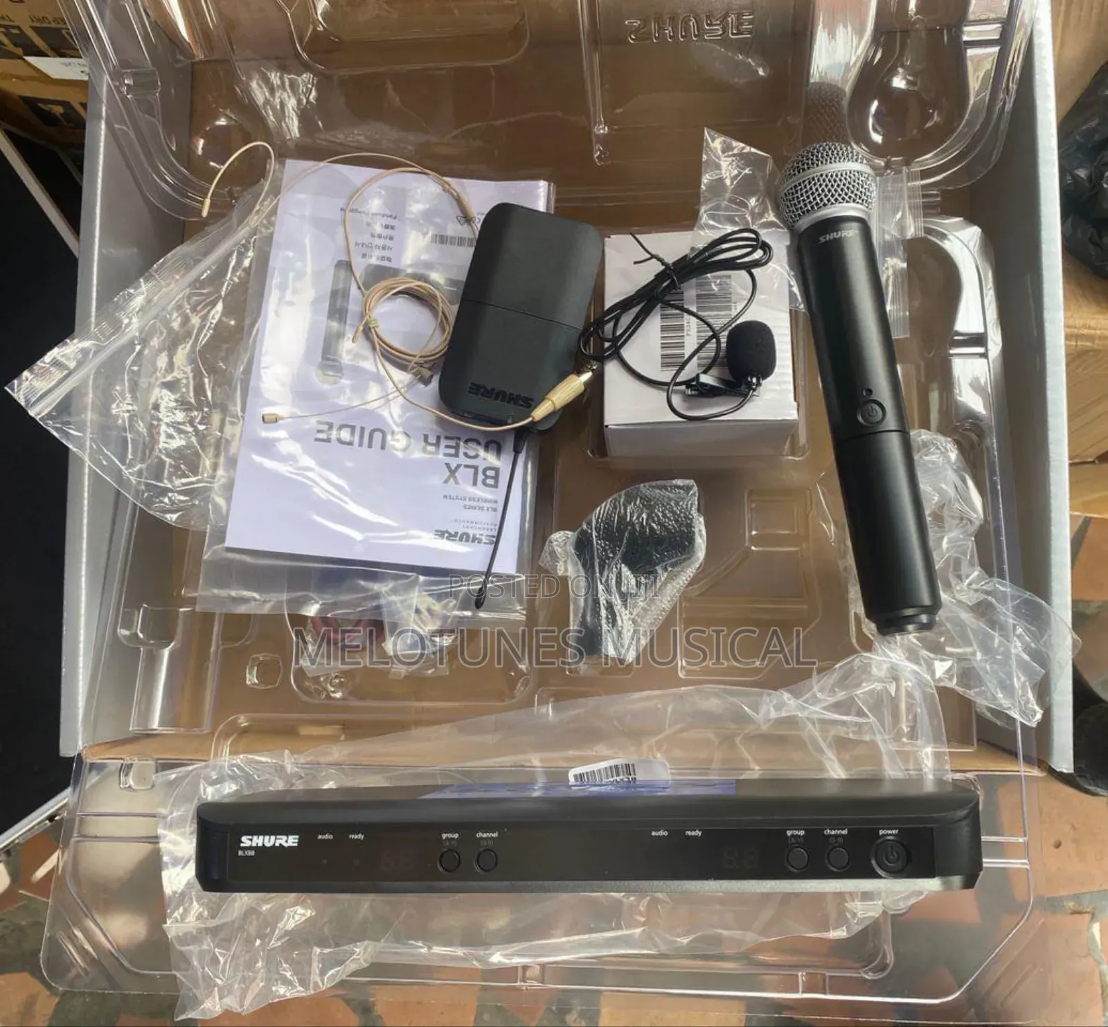 Shure BLX Hand and Lapel Microphone