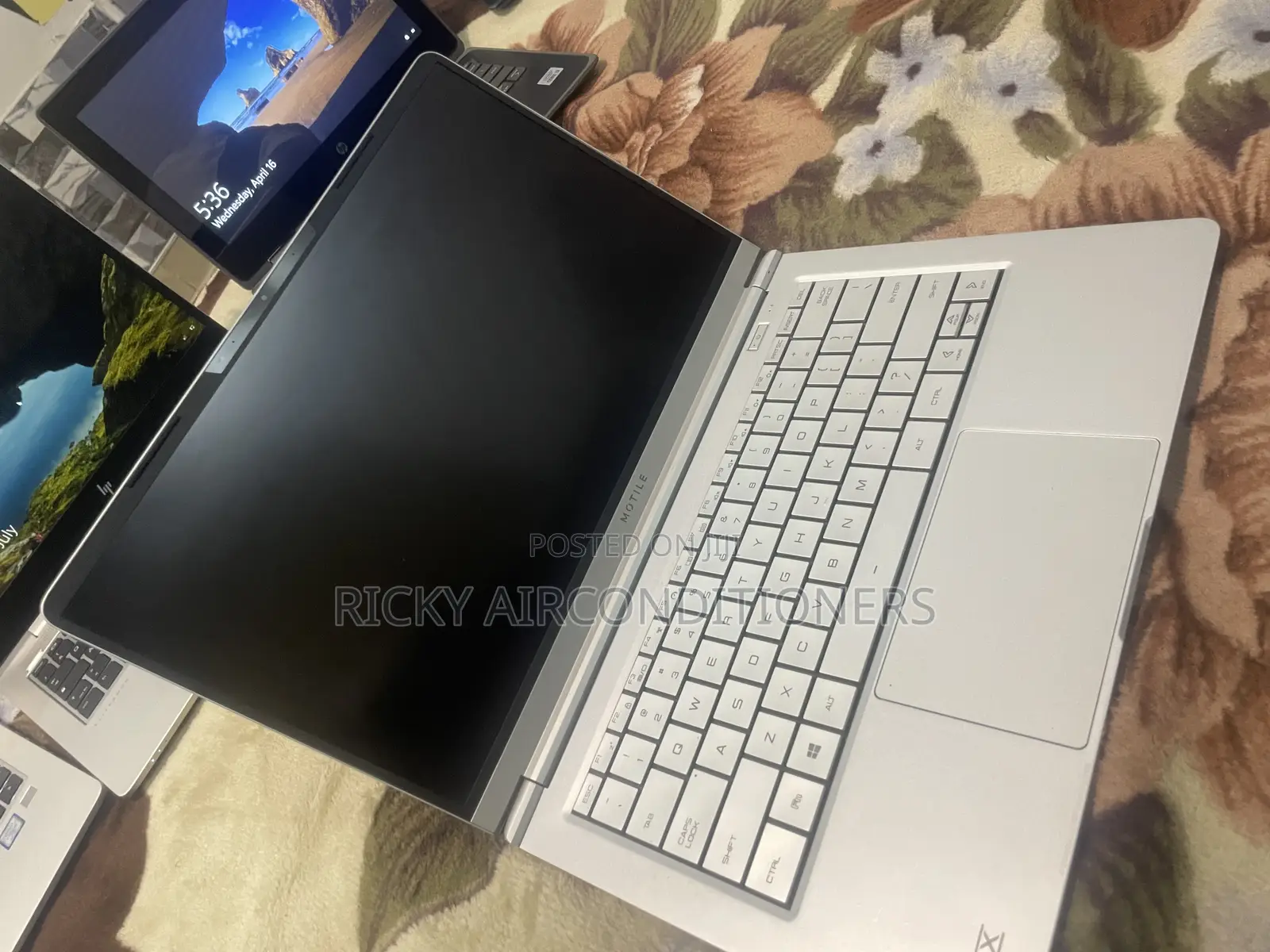 New Laptop Motile 8GB AMD Ryzen 5 SSD 256GB