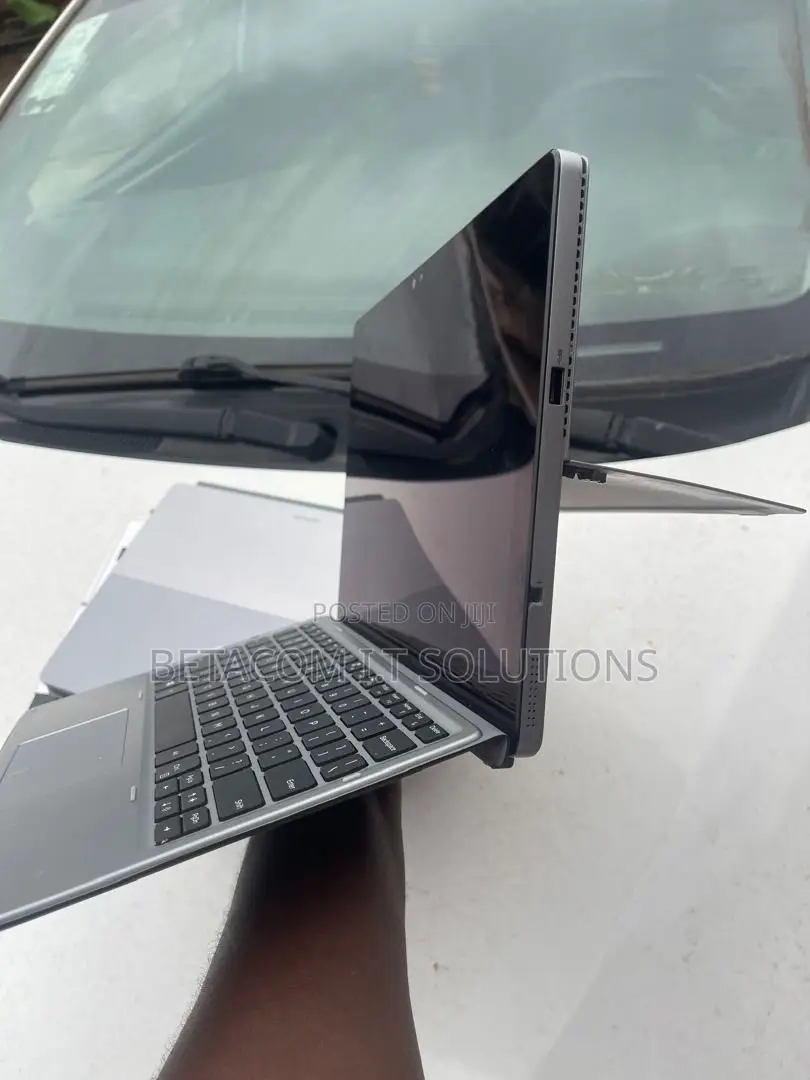 Laptop Dell Latitude 7200 2-in-1 8GB Intel Core i5 HDD+SSD 256GB