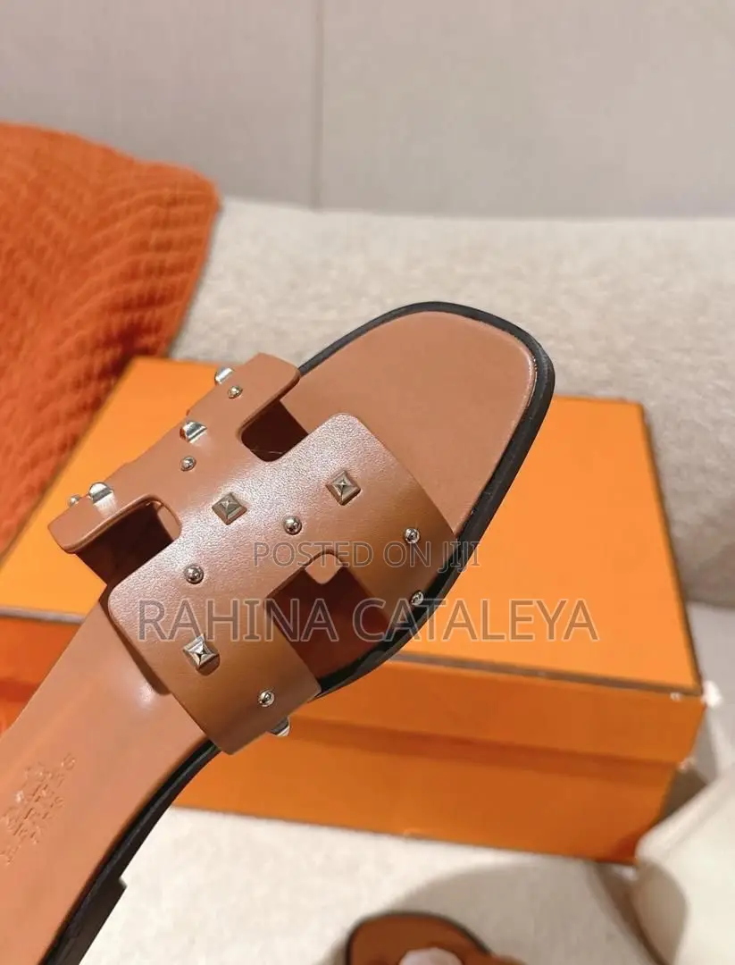 Hermes Slippers