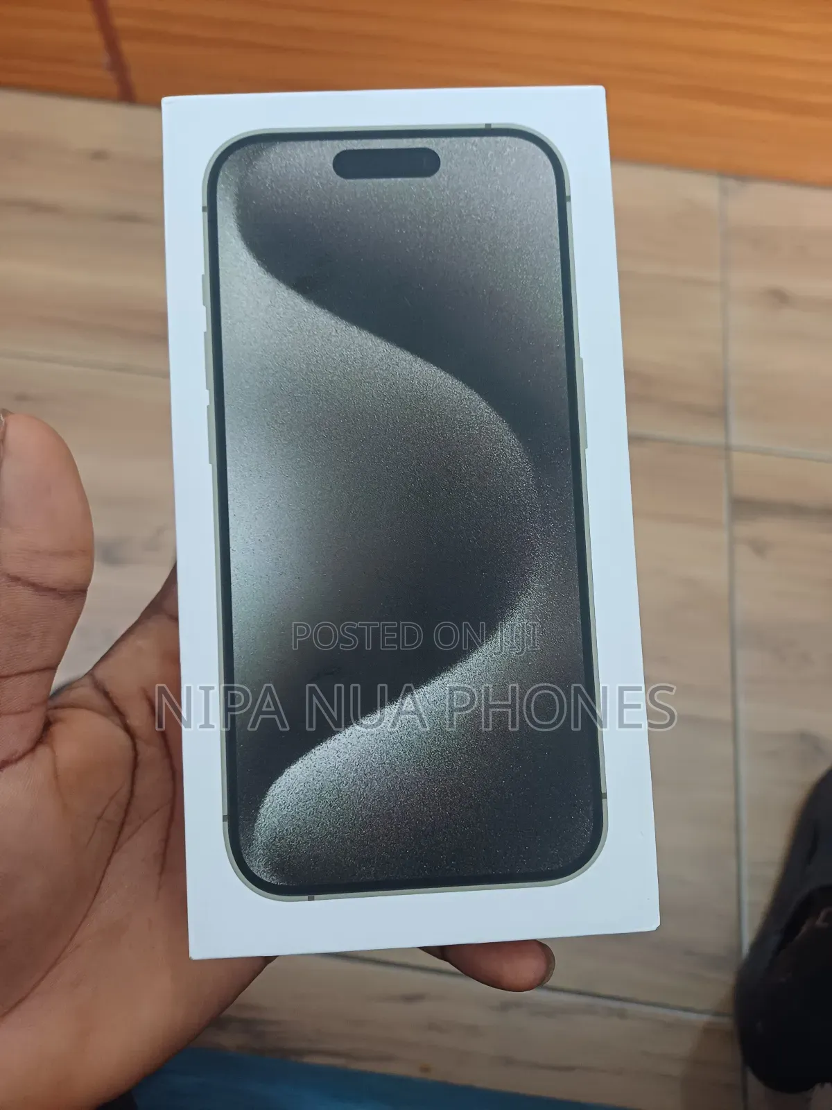 New Apple iPhone 15 Pro Max 256 GB Gold