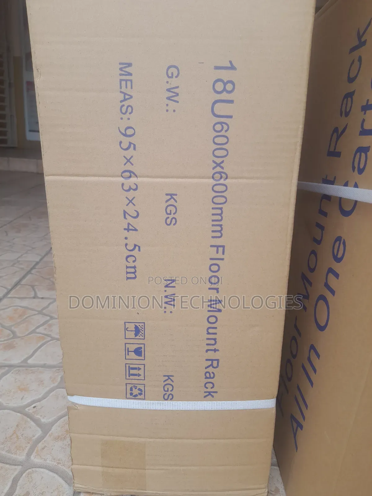 18u Floor Cabinet 600x600mm All-in-One