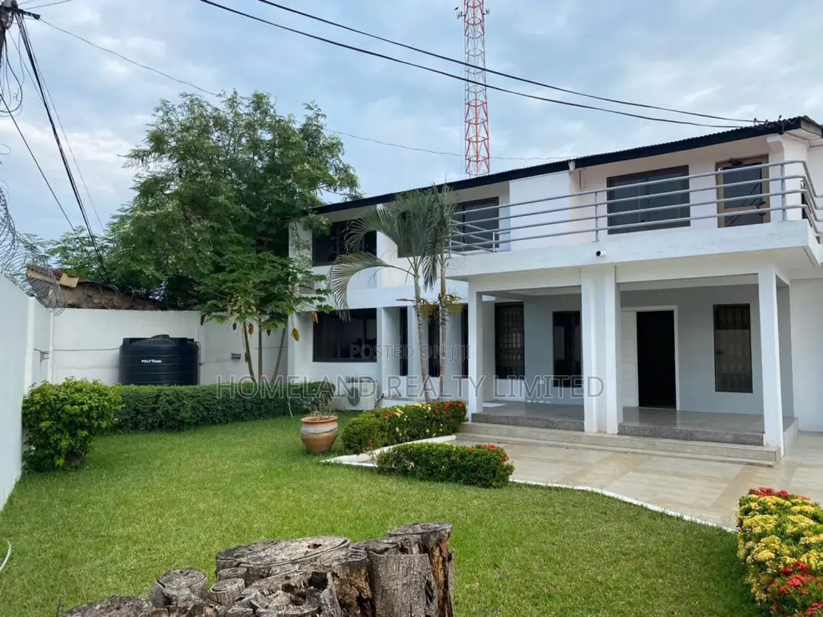 4bdrm Bungalow in Osu Ring Road for rent