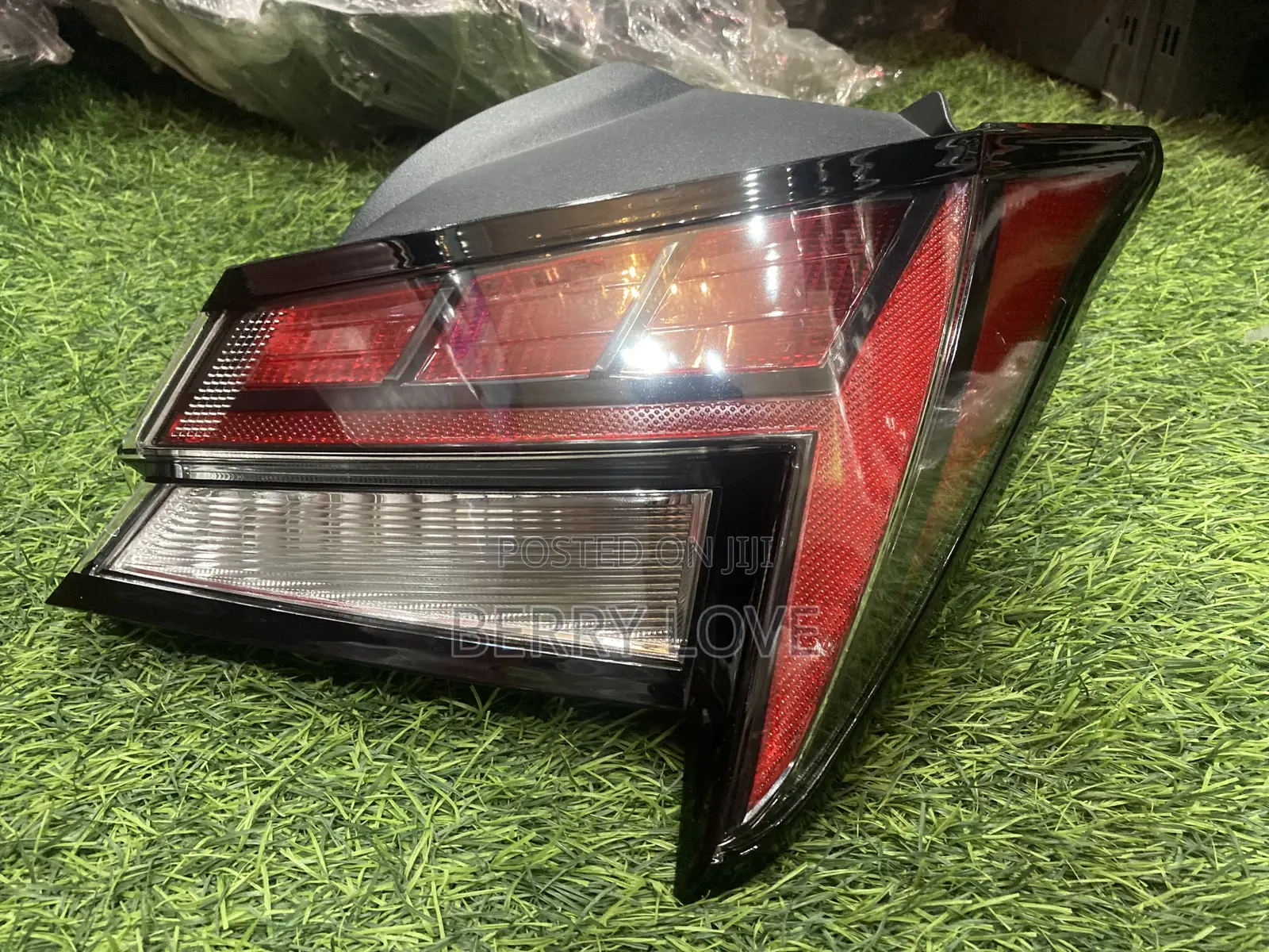 Elantra 2022 Speck Tail Light