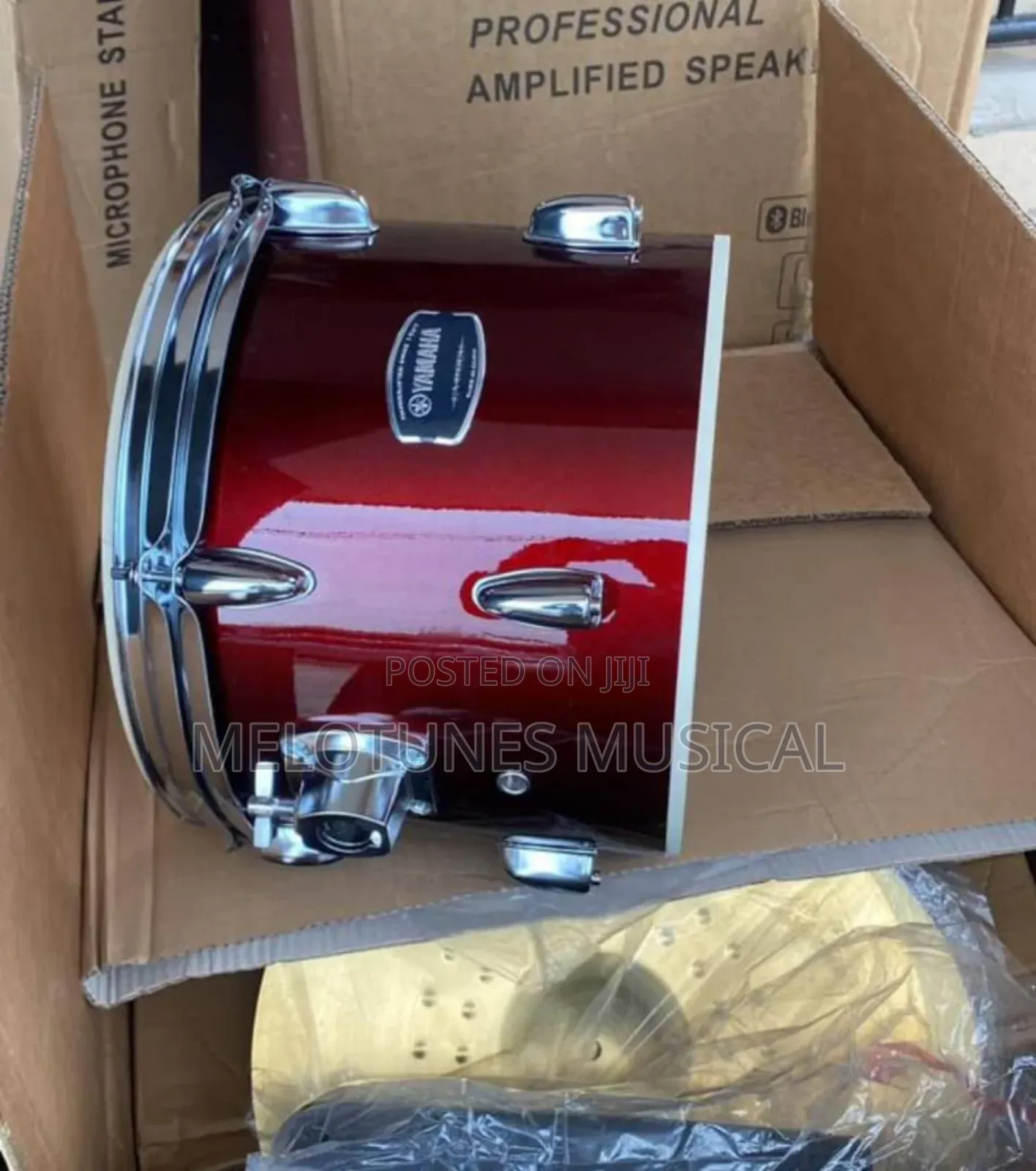 Yamaha Professional Red 5-Piece Drumset