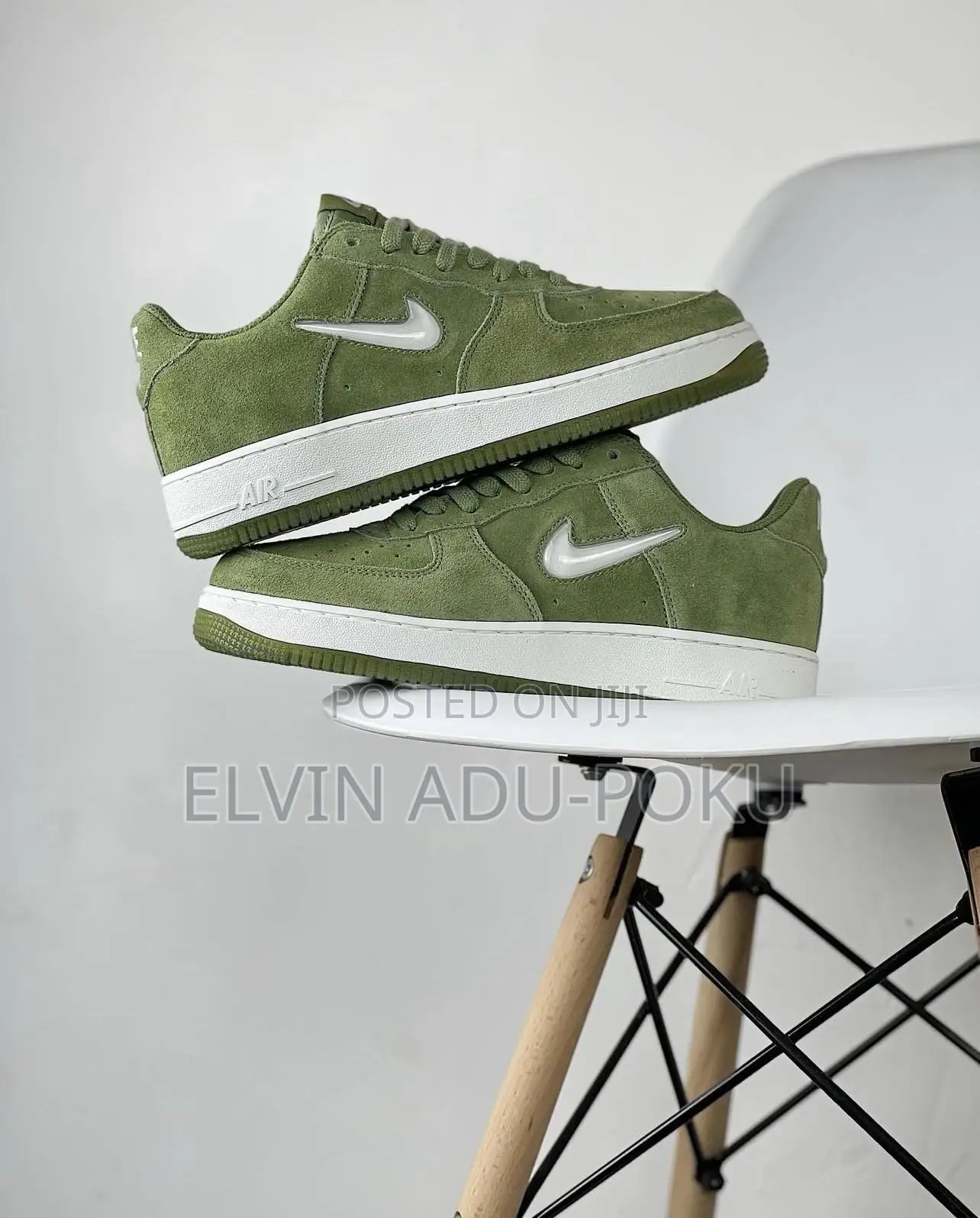 Nike Air Force 1 Low "Color Of The Month - Oil Green" .
