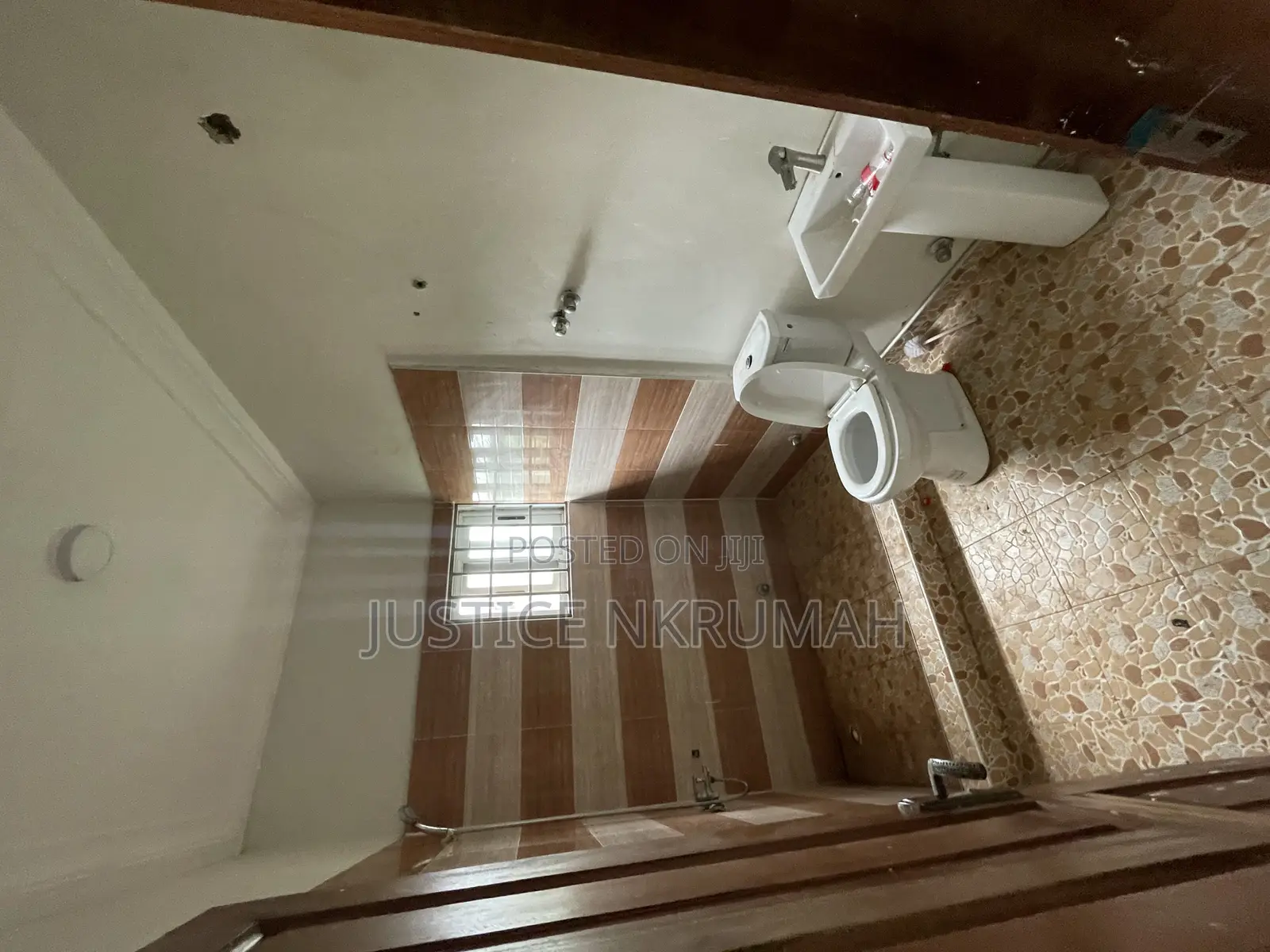 2bdrm Apartment in Mr Justice Estate, Bortiano for rent
