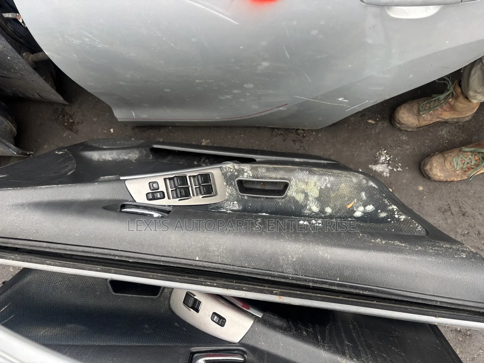 Toyota Matrix 2005,2006,2007,2008 Doors And Bonnet Available