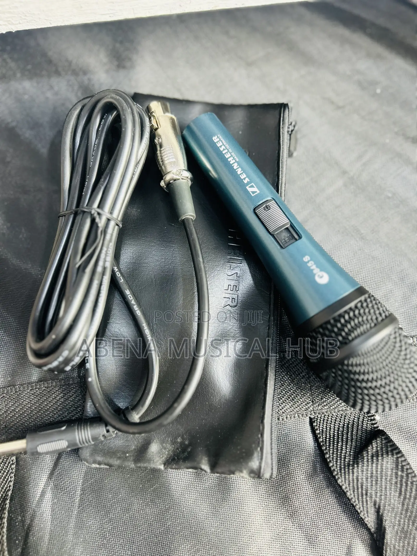 Sennheiser E845-S Dynamic Super Cord Microphone