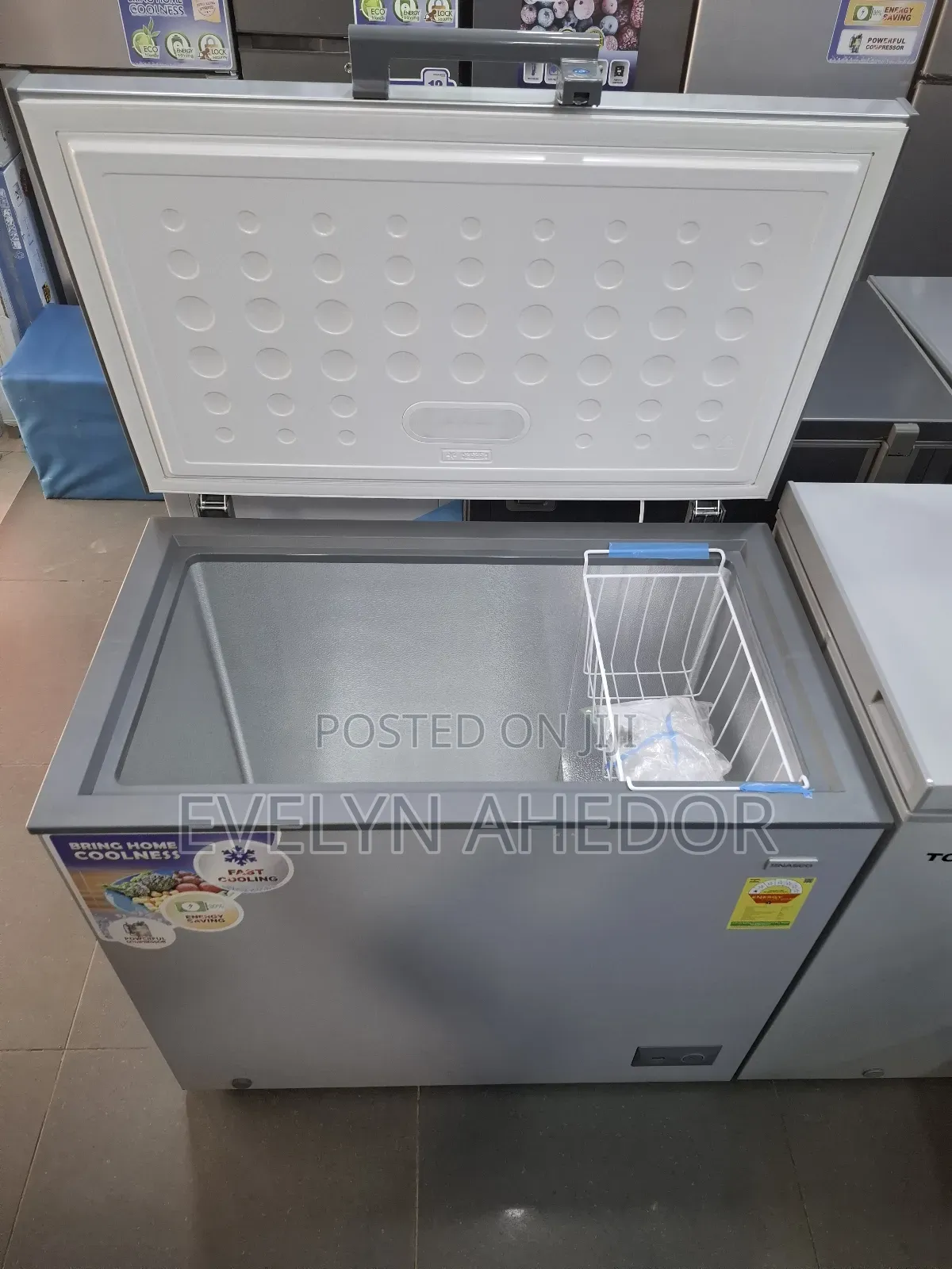 Fast Frozen of Nasco 200 Litres Chest Freezer With Wheel