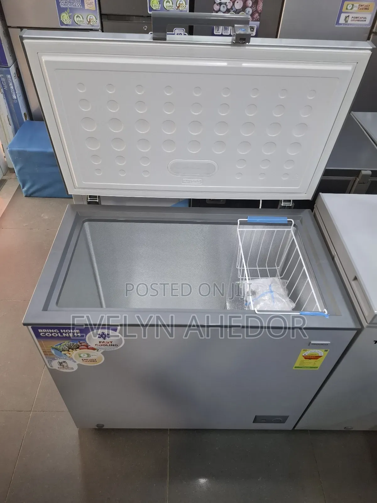 Fast Frozen of Nasco 200 Litres Chest Freezer With Wheel