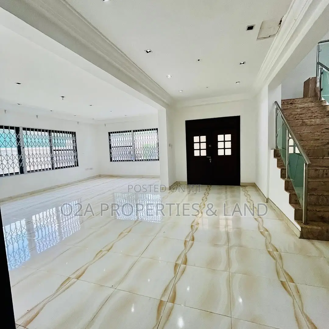 5bdrm House in Cantonment, Acquinas for rent