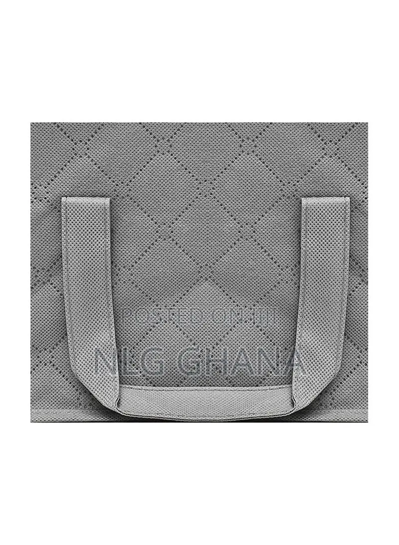 Foldable Quilt Storage Bag With Three Large Clothes. Tvx9441