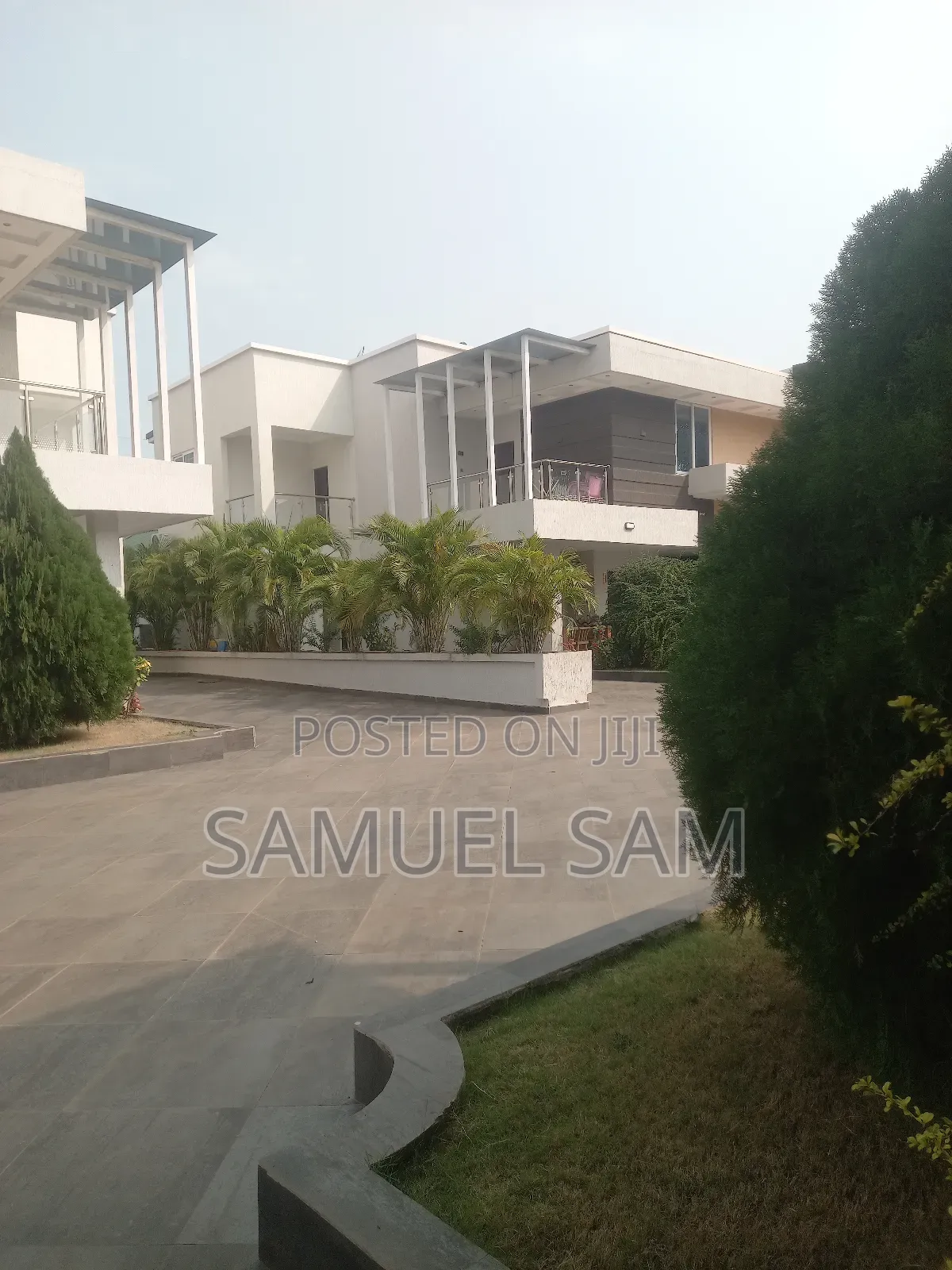 Furnished 4bdrm House in Community 10, Tema Metropolitan for rent