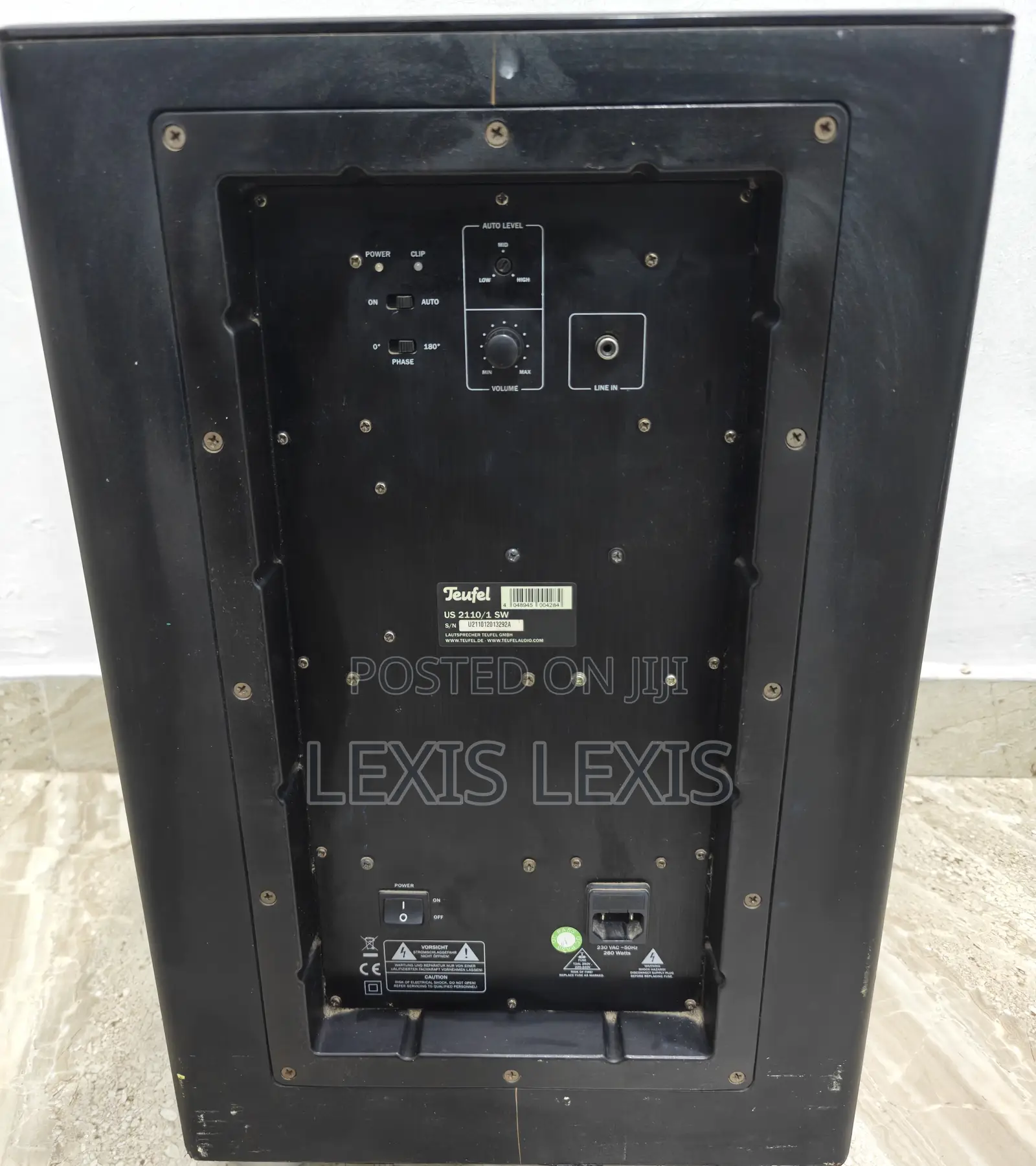 Onkyo Surrounders and Teufel Subwoofers