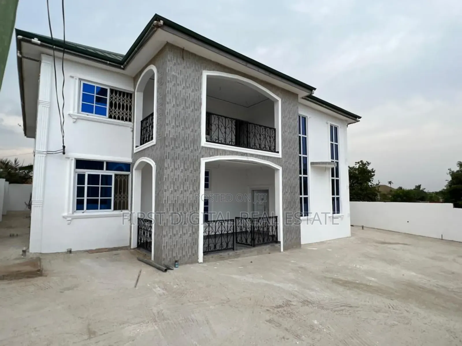 6bdrm Duplex in First Digital Real, Kasoa for sale