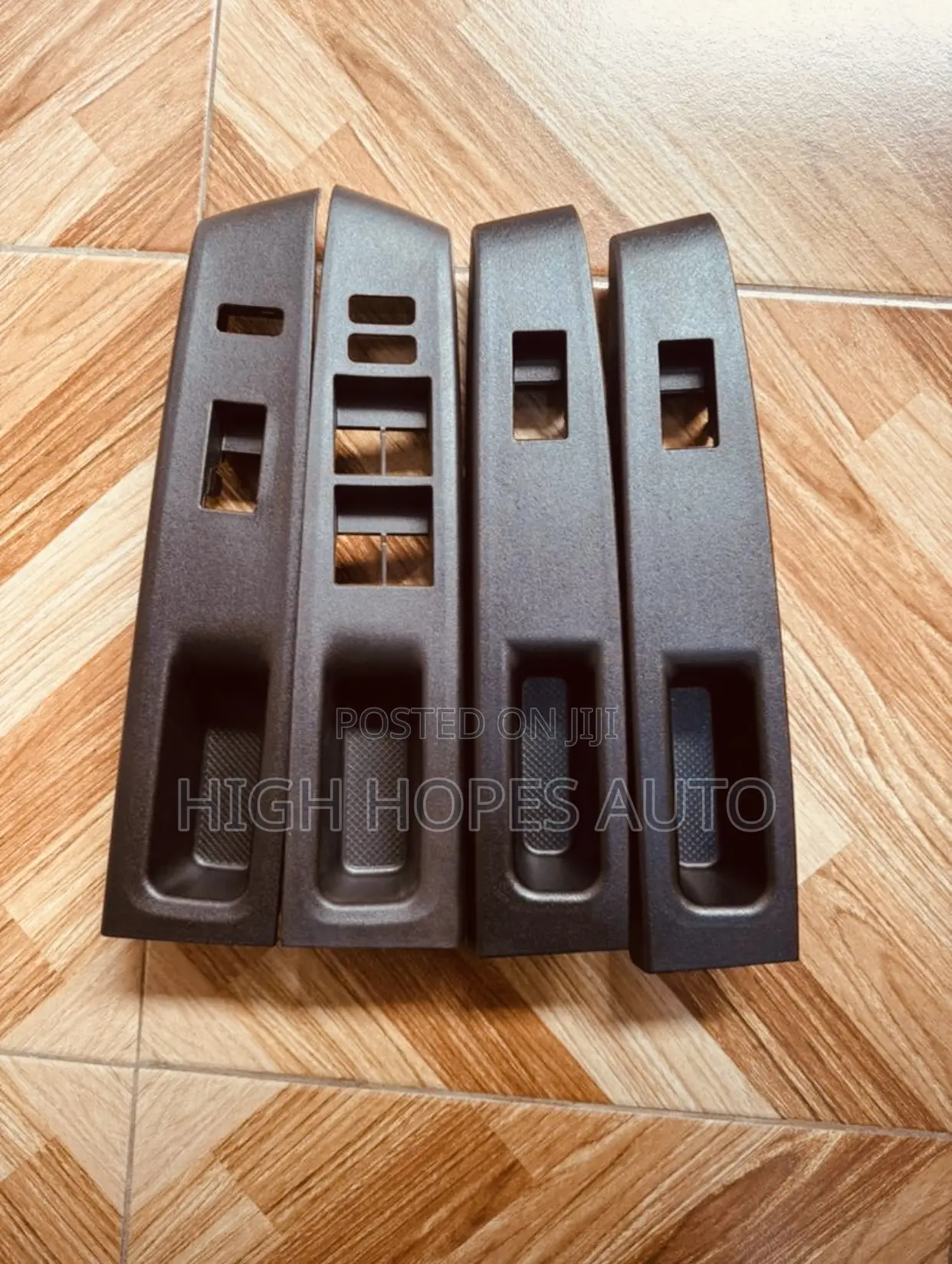 2012 Toyota Vitz Window Switch Case.
