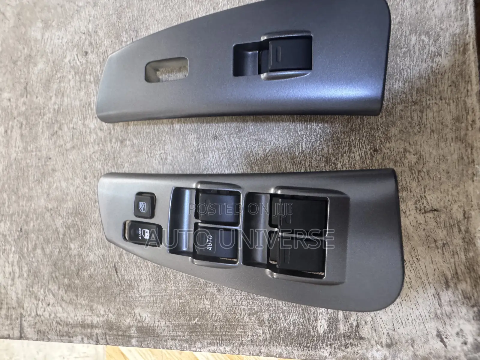 Toyota Matrix/Vibe Pontiac Door Switch Available