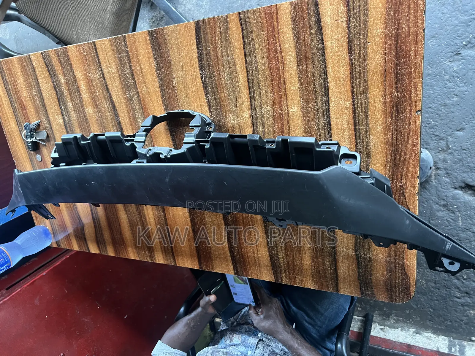 2020,2021,2022,2023,2024 Front Bumper Moulding For Toyota Highlander