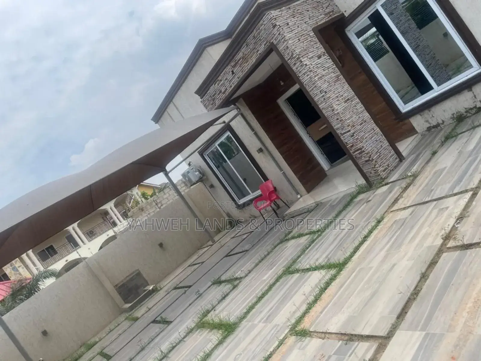 3bdrm House in Spintex for sale