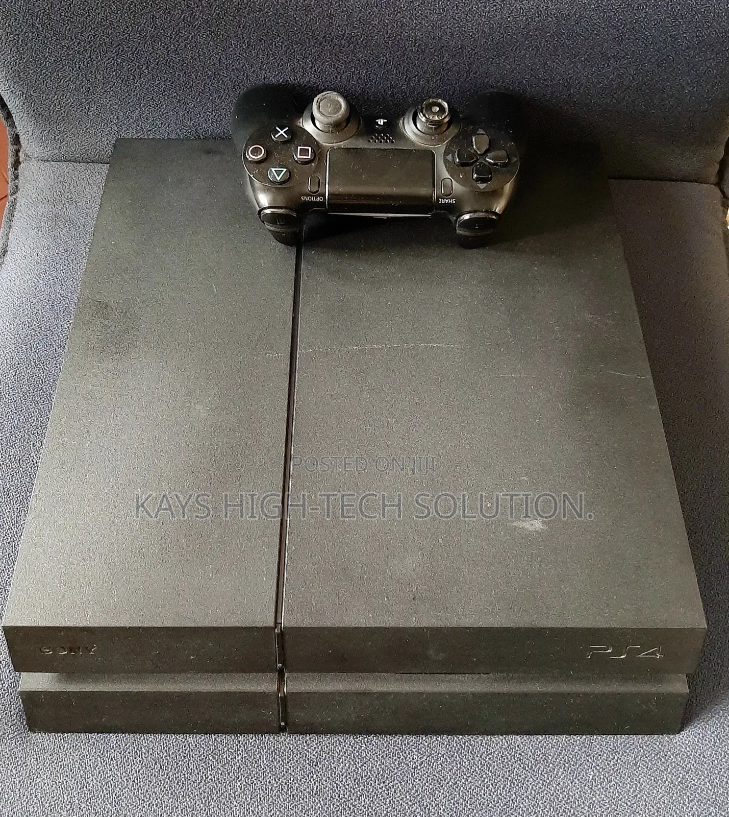 Ps4 Standard With 1 Controller and Fc 25