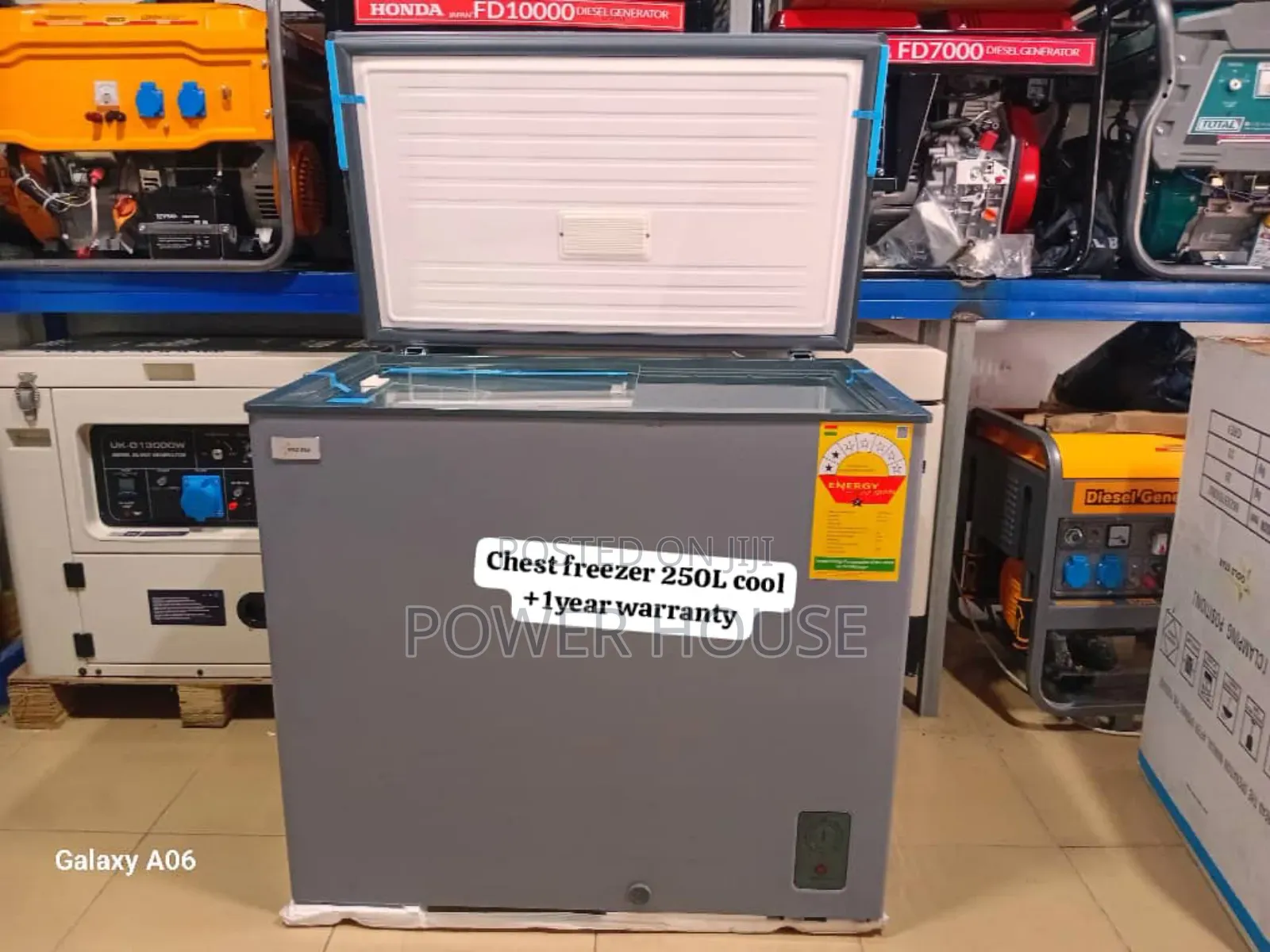 Ice Cold Vault Goldstar 250l Chest Freezer Cool