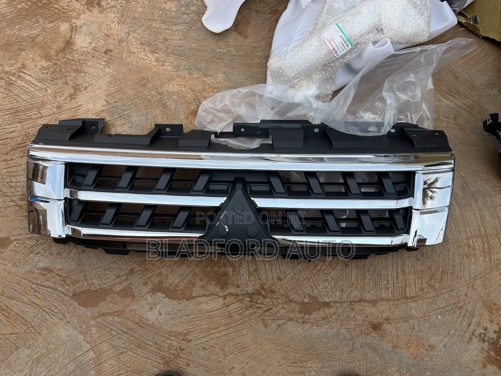 Pajero 2007-2012 Front Shells