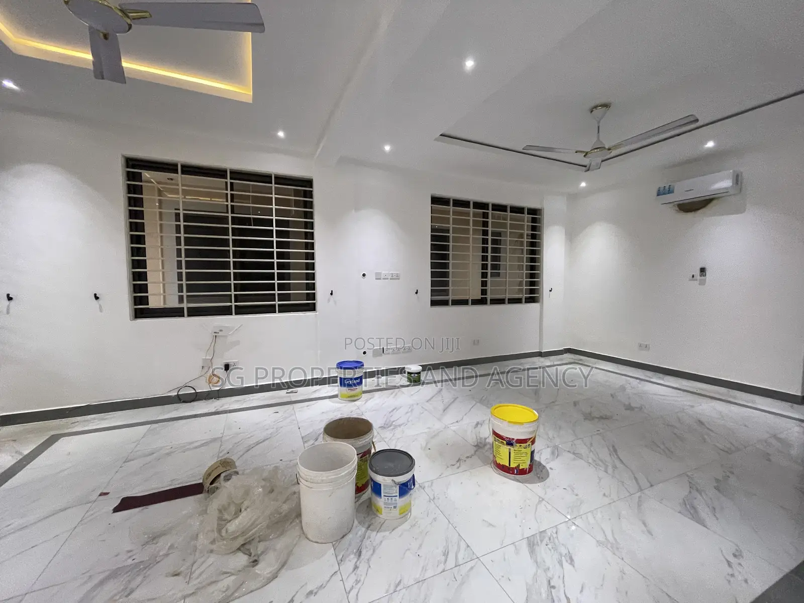 2bdrm Apartment in Borteyman, Baatsona Total for rent