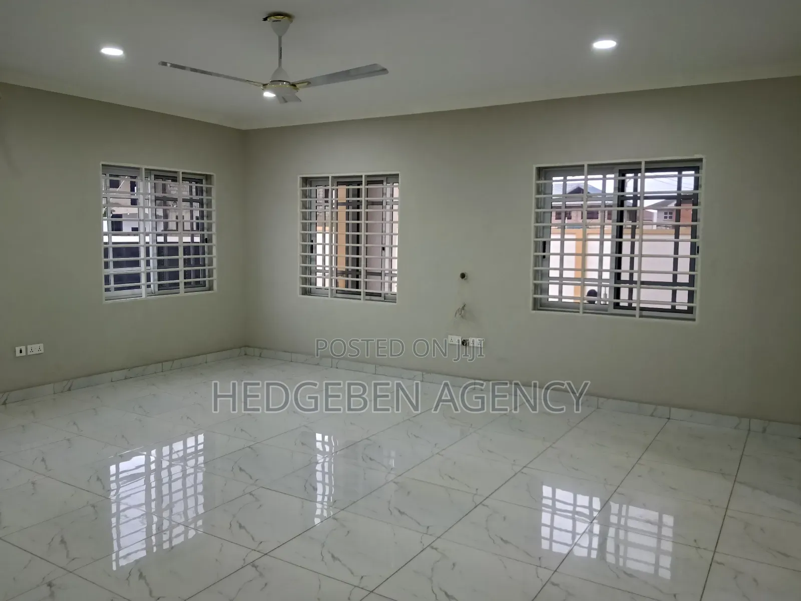 4bdrm House in Adenta for rent