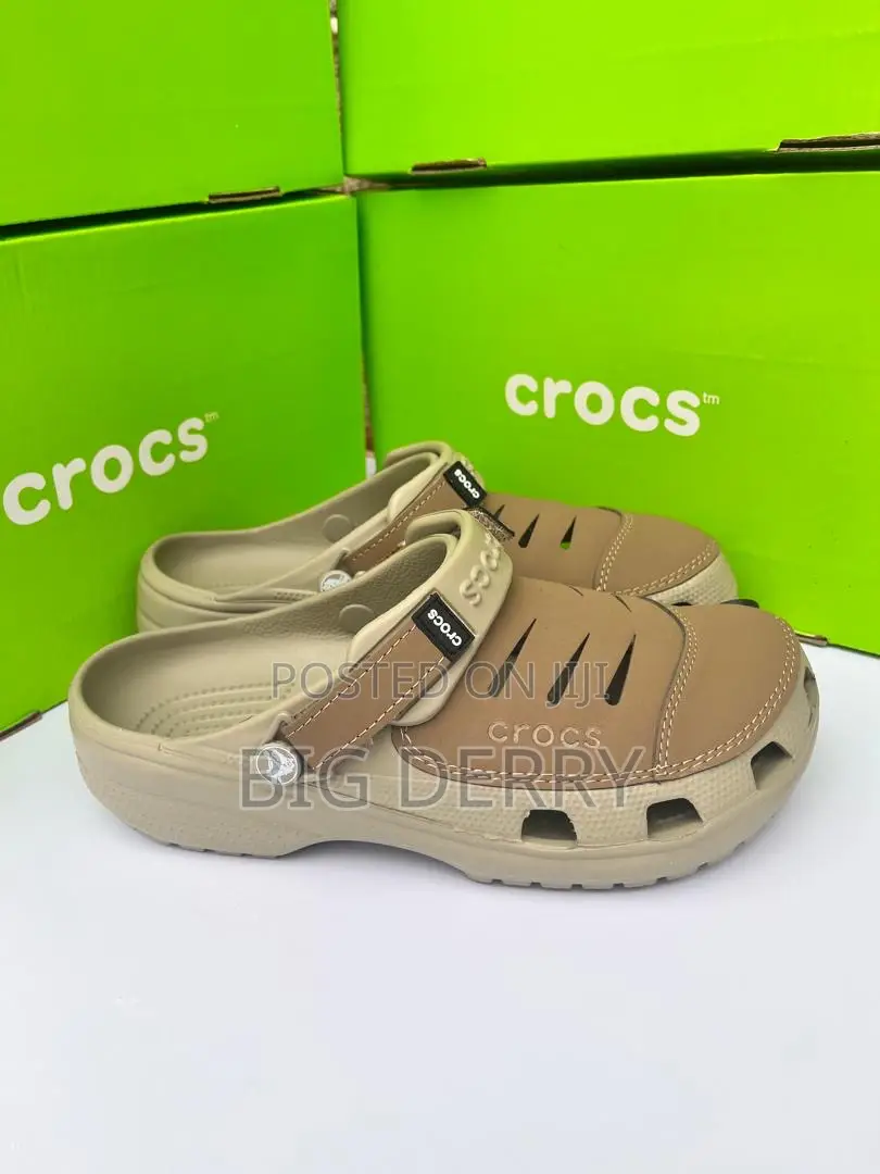 Crocs Yukon Clogs