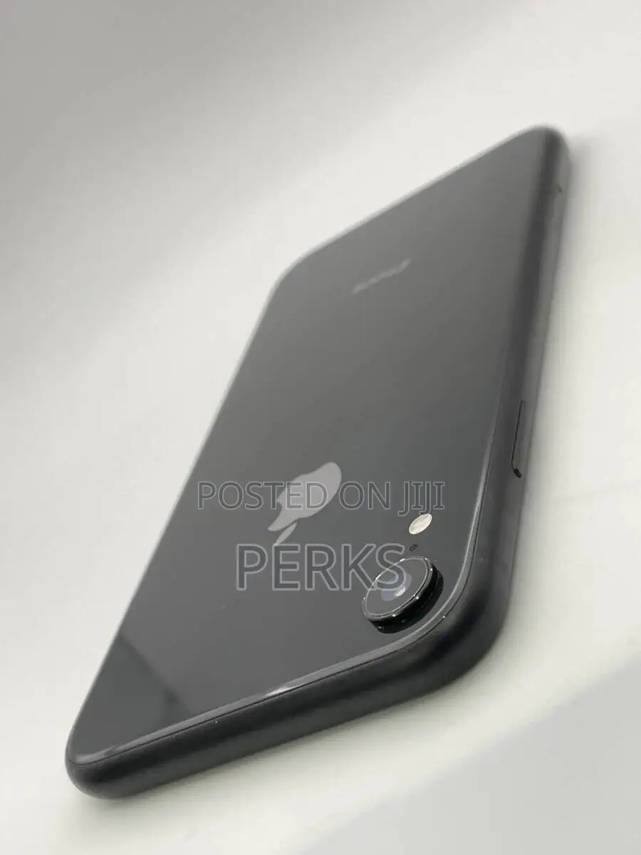 New Apple iPhone XR 128 GB Black