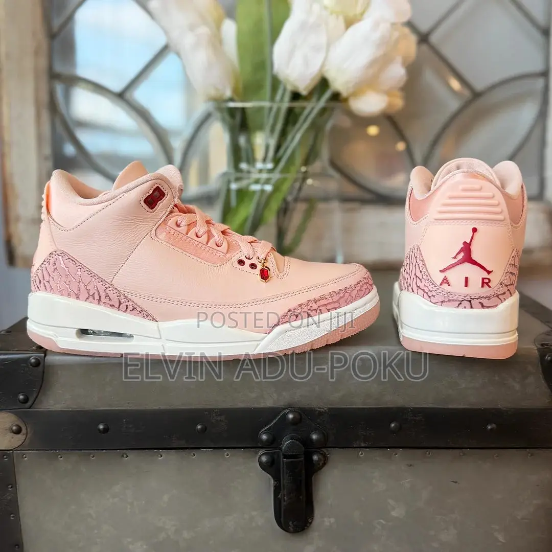 Air Jordan 3 “ Valentines “ Sneaker .