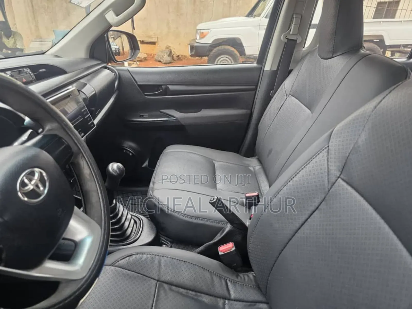 Mitsubishi Pajero 2017 White