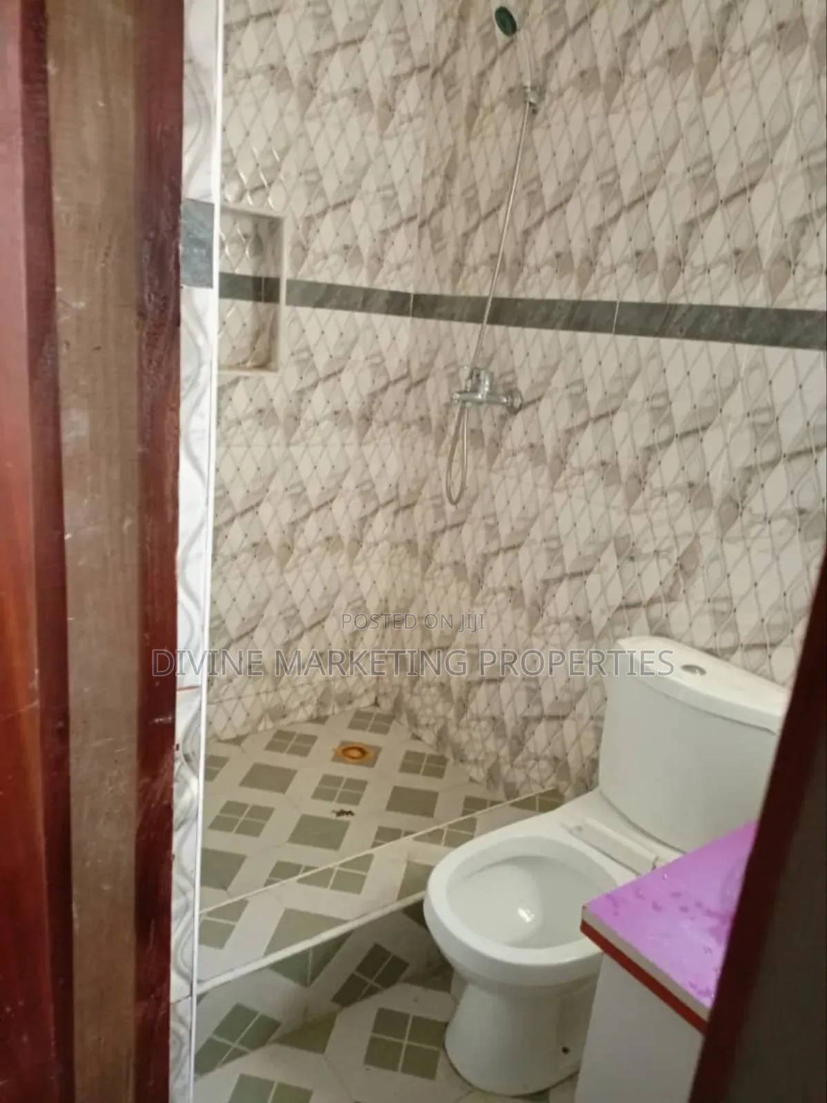 2bdrm House in Nurses Quarters, Kasoa for sale