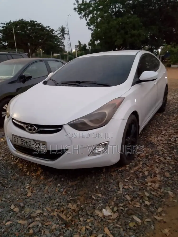Hyundai Elantra 2013 White