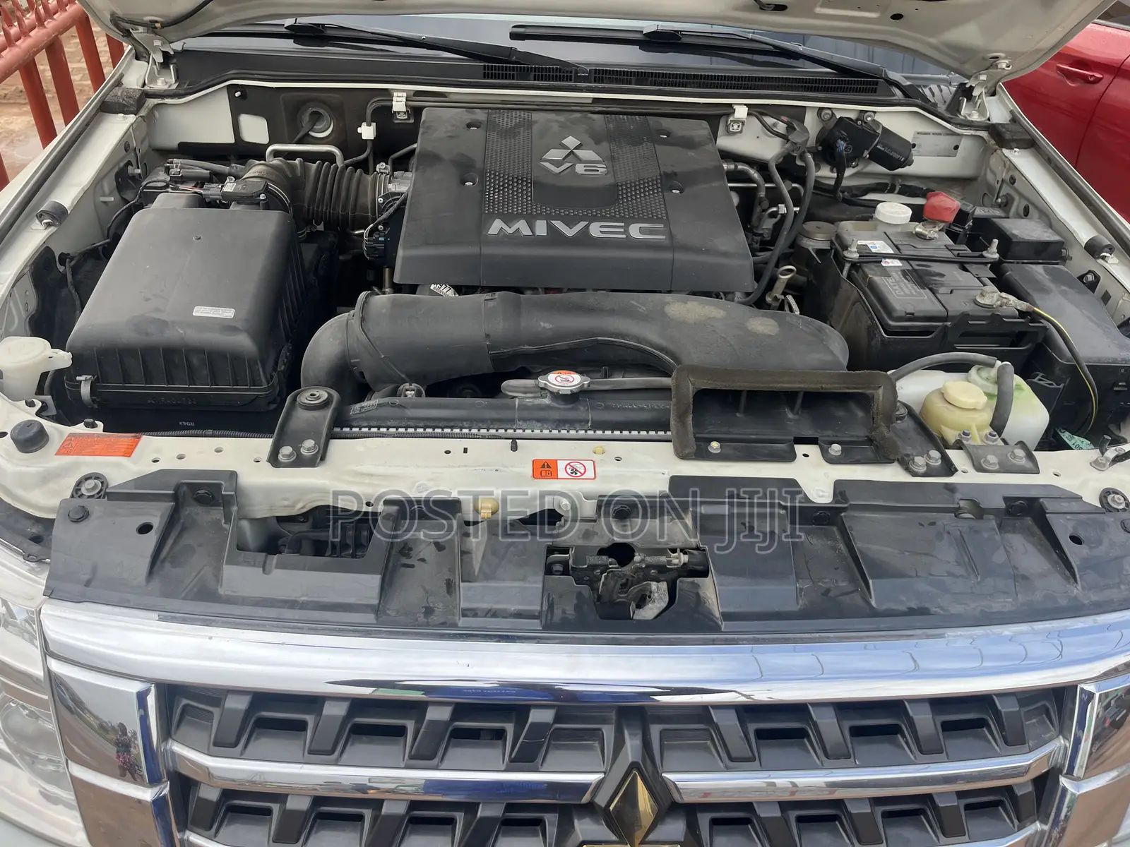 Mitsubishi Pajero V80 3.8 V6 GLS 2019 Silver