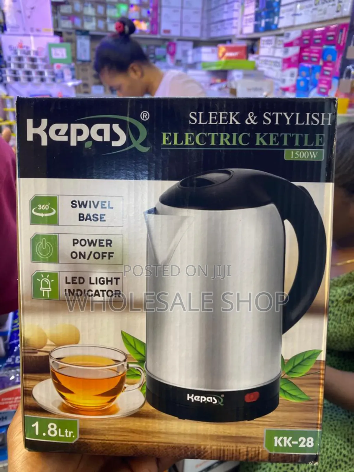 Sleek and Stylish Electric Kettle
