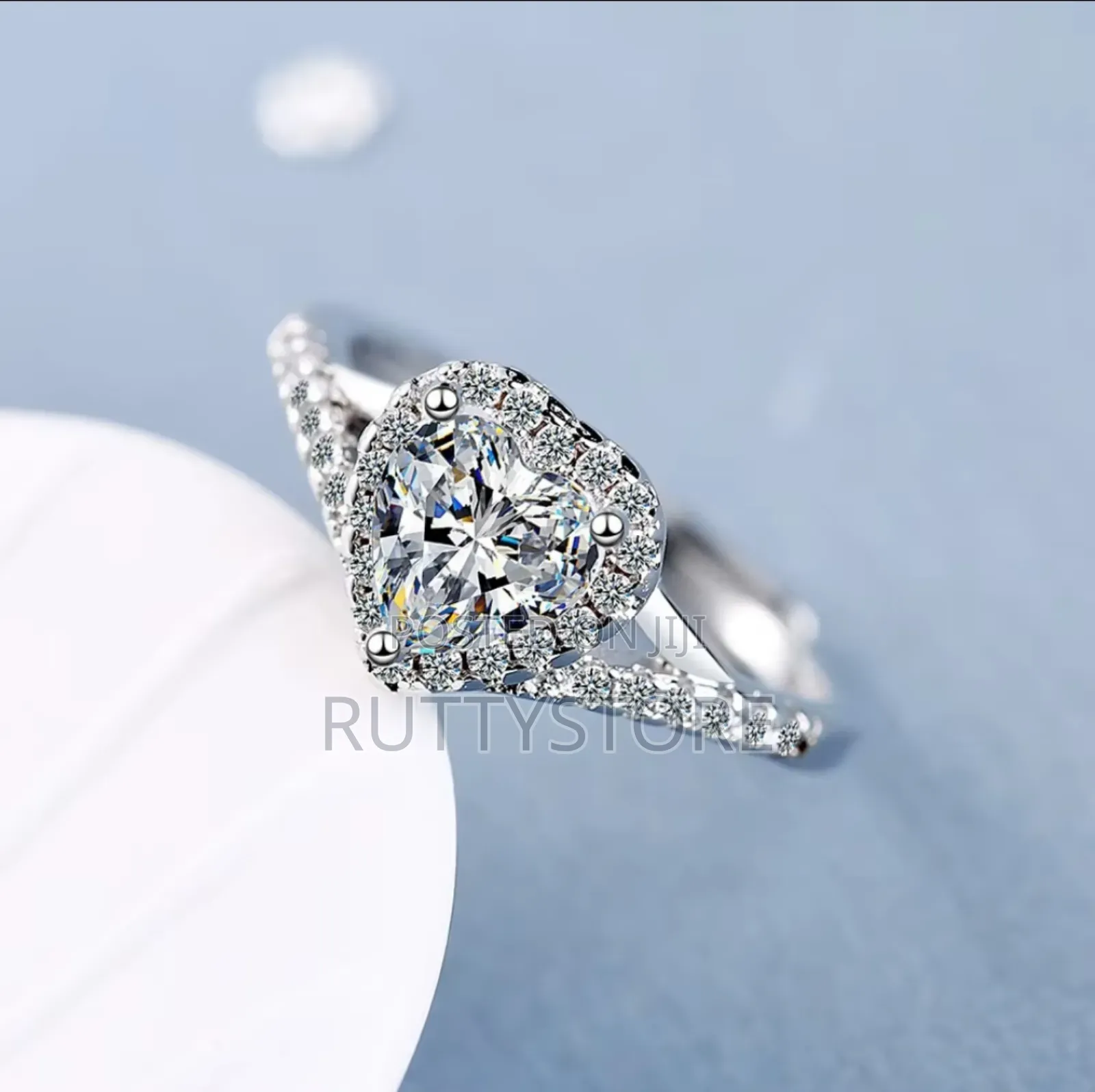 925 Sterling 2 Carat Moissanite Gemstone Heart Ring (Adjustable Size)